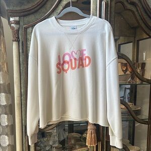 Evereve Cream Sweatshirt with Pink and Orange Graphic